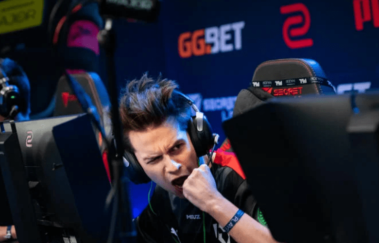 MOUZ Knock ENCE Out Of The Major And Avoid Elimination 